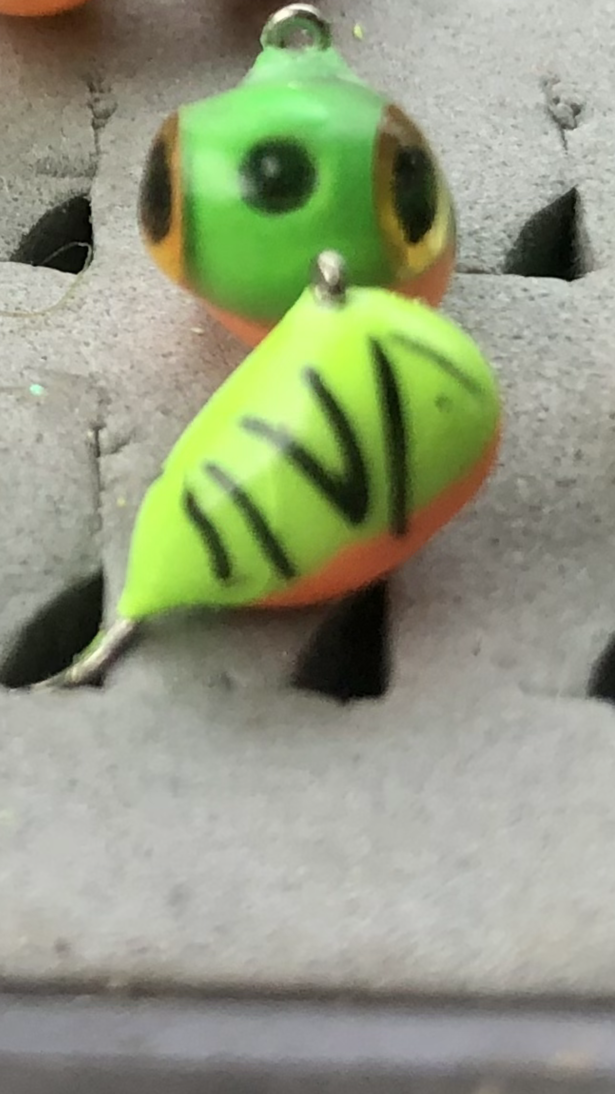 Tungsten teardrops